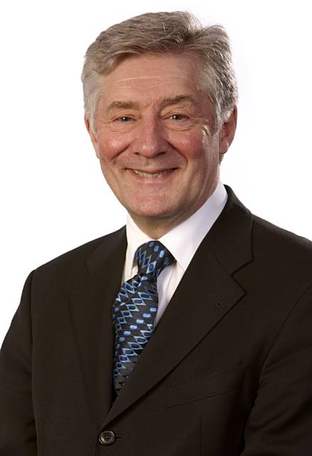 Greater Manchester Mayor Tony Lloyd launches mental health review